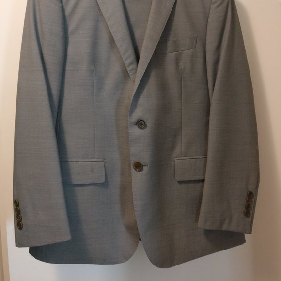 DKNY Suit - Small-Medium build - Picture 3 of 4